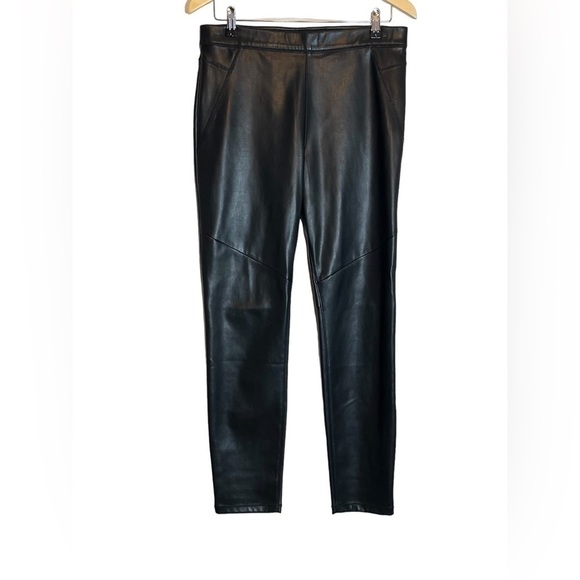 Free People Faux Leather Pants Size 30 Skinny Pull On Black Spitfire Shiny EUC - Picture 2 of 8